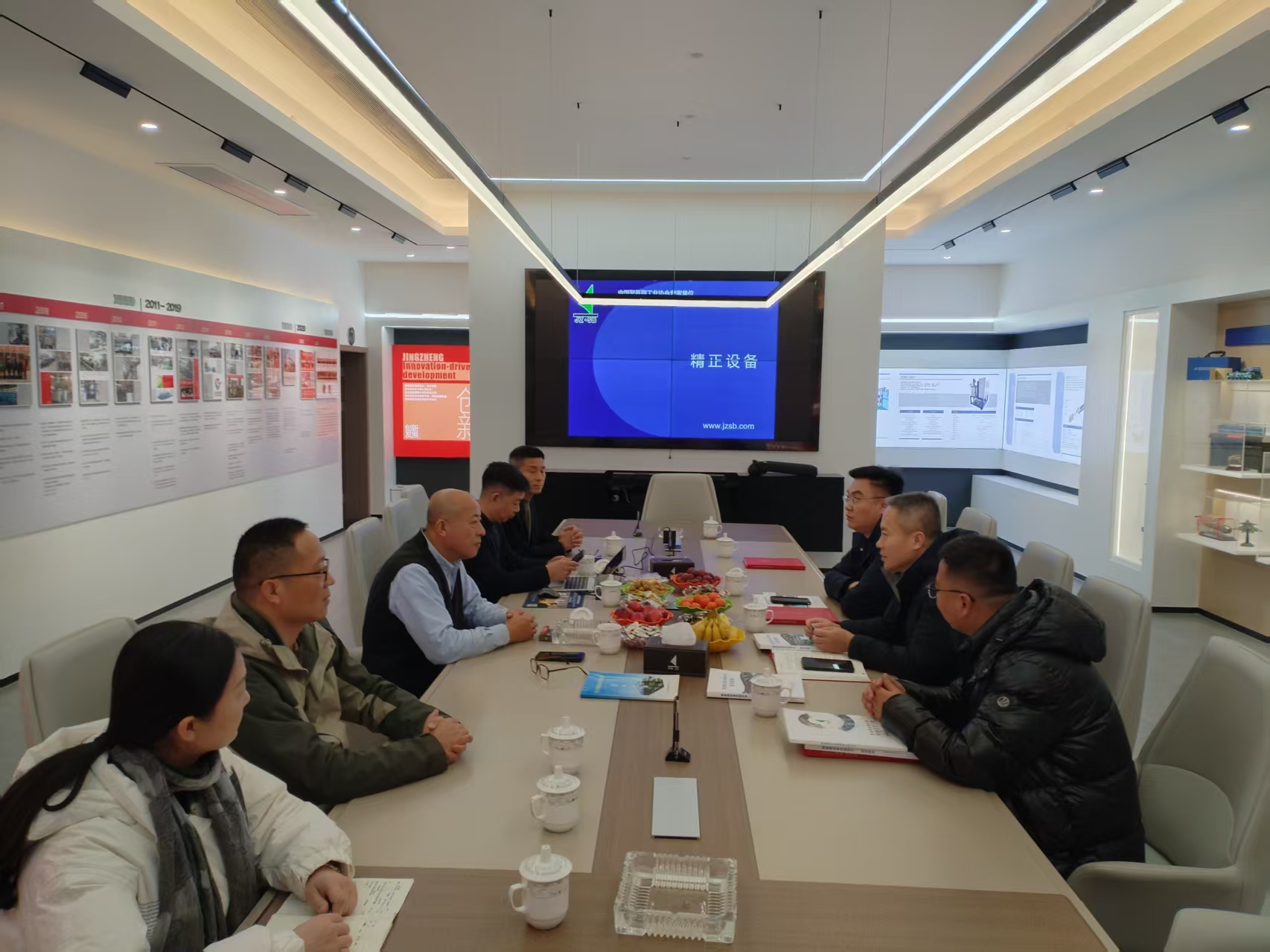 中建八局領(lǐng)導來我司交流指導工作